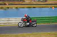 Vintage-motorcycle-club;eventdigitalimages;mallory-park;mallory-park-trackday-photographs;no-limits-trackdays;peter-wileman-photography;trackday-digital-images;trackday-photos;vmcc-festival-1000-bikes-photographs